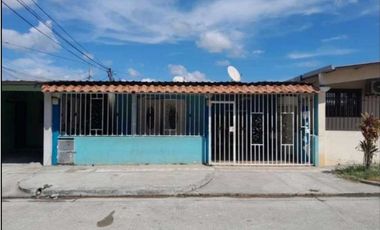 Casa venta en San Miguelito, San Miguelito - Garaje