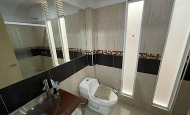 casa en arriendo/venta en ciudad real. Cod A4786