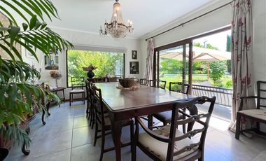 Casa En Venta En Requínoa (las Mercedes, Condominio) JARDÍN