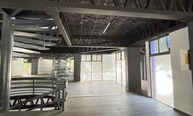 Edificio en venta, tres frentes, en Vértiz Narvarte