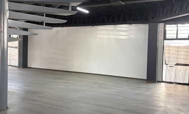 Edificio en venta, tres frentes, en Vértiz Narvarte