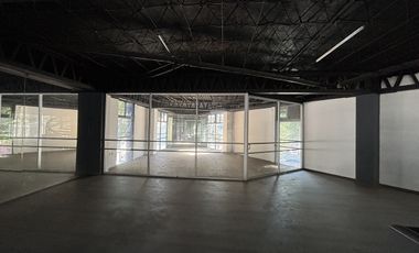 Edificio en venta, tres frentes, en Vértiz Narvarte