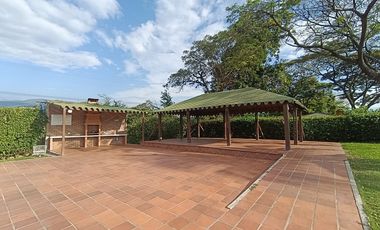 casa en venta en santa maria del rosario. Cod V31997