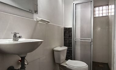 casa en venta en santa maria del rosario. Cod V31997