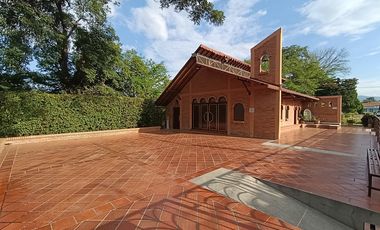 casa en venta en santa maria del rosario. Cod V31997