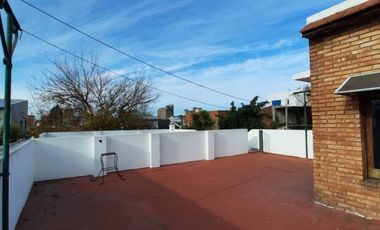 Casa PH en venta en Gerli Este