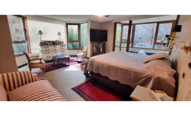 Luminoso, 286 mts, 3hab3bañ family Room Pieza Serv 3est