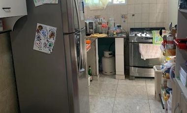 VENTA CASA QUINTA CON PILETA FLORENCIO VARELA