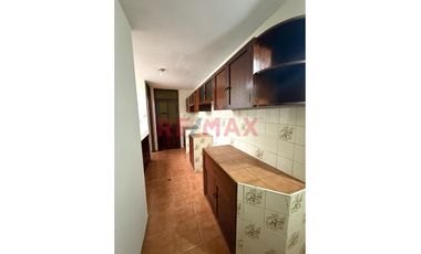 Alquiler Departamento En 1º Piso - Urb San Andrés I