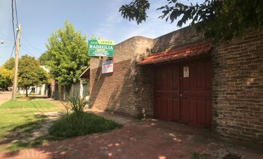 Lote a 50 m. de Av. H. Yrigoyen y 400 m. de la estación.