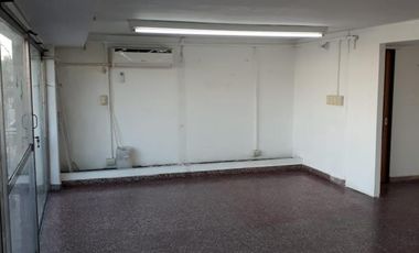 GALPON CON OFICINAS AL FRENTE