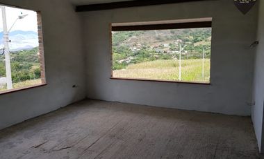 Casa de venta en Yunguilla- La Guanabana  – código:14998