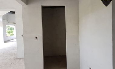 Casa de venta en Yunguilla- La Guanabana  – código:14998