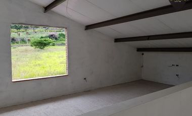 Casa de venta en Yunguilla- La Guanabana  – código:14998