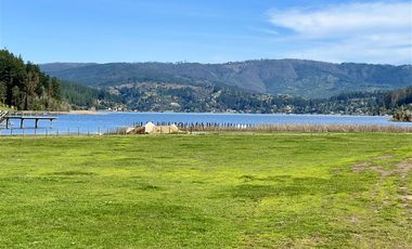 Sitio de 5.696 m2 en primera fila - Lago Vichuquén