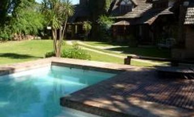 Imponente casa estilo Normando. Estado inmejorable.