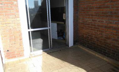 Importante casa de 260 m2, Quilmes Oeste.