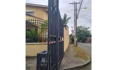 Se Vende Hermosa casa Duplex de esquina en Cerro Viento