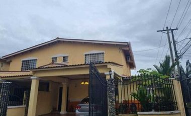 Se Vende Hermosa casa Duplex de esquina en Cerro Viento