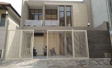Rumah Mewah Minimalis 2 lantai Murah dekat PANJANG JIWO, Siap Huni