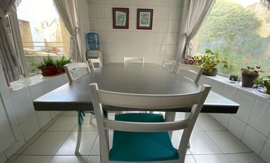 Casa mediterránea, con gran jardín. Golf de Manquehue