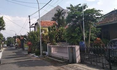 BU Cepat Rumah Asri Sangat Strategis Murah Pusat Kota Sayap Turangga Bandung | YAYUKRUKNADI