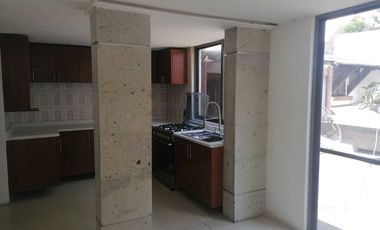 Hermosa casa con lindo salón para eventos.