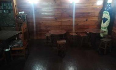Hermosa casa con lindo salón para eventos.