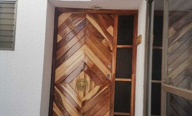 Hermosa casa con lindo salón para eventos.