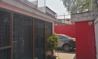 Hermosa casa con lindo salón para eventos.