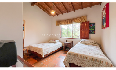 Venta de Finca de Uso Mixto Vereda Hojas Anchas