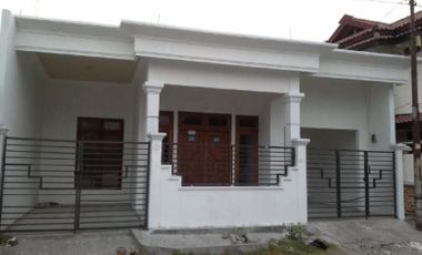 Rumah di Jl. Sambisari, Lebar Jalan 4 Mobil