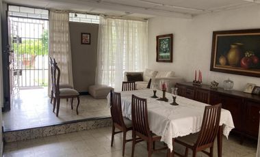 casa en venta en ciudad jardín. Cod V102848