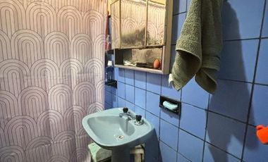 Casa para 2 Familias en venta en Bernal Oeste