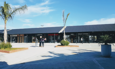 LOCAL EN VENTA - DOCKS DEL PUERTO TIGRE - FRENTE AL PUERTO DE FRUTOS