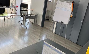 Oficina en renta en Echagaray, moderna e iluminada