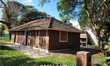 VENTA DE CASA EN MAR CHIQUITA SOBRE LOTE DE 628 M2