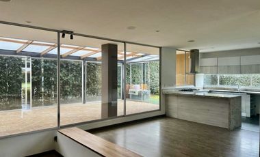 casa en venta en villa de los pinos. Cod V6008