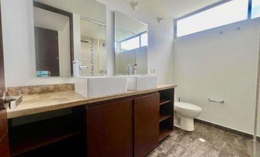 casa en venta en villa de los pinos. Cod V6008