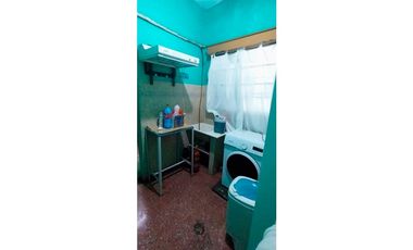 TINOGASTA 292 esquina Almeyra (Casa y departamento)