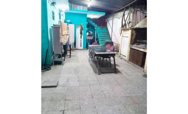 TINOGASTA 292 esquina Almeyra (Casa y departamento)