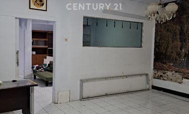 Rumah Siap Huni Tengah Kota Dekat Jalan Ratulangi