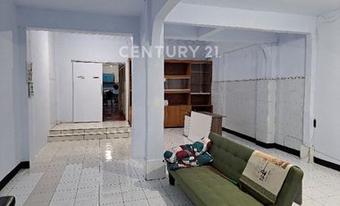 Rumah Siap Huni Tengah Kota Dekat Jalan Ratulangi
