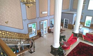 Beautiful Luxury Mediterranean Beach Front Villa for Sale