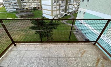 Departamento 3 ambientes con balcon en 25 de mayo y Mexico
