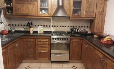 Casa en venta en Burzaco Este