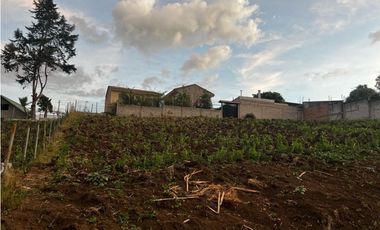 Terrenos en venta en CHILCAPAMBA vía al valle MONAY