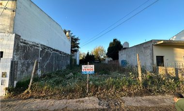 Lote sobre Av. Fortunato de la Plaza