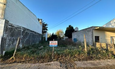 Lote sobre Av. Fortunato de la Plaza