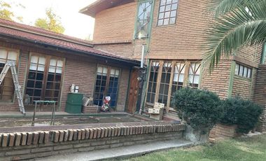 Casa en venta de 6 dorm. en La Florida